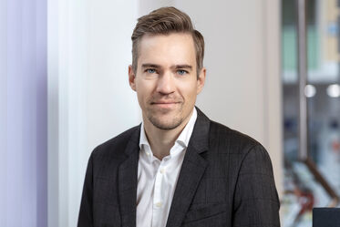 Dr. Nicolas Eschenbaum