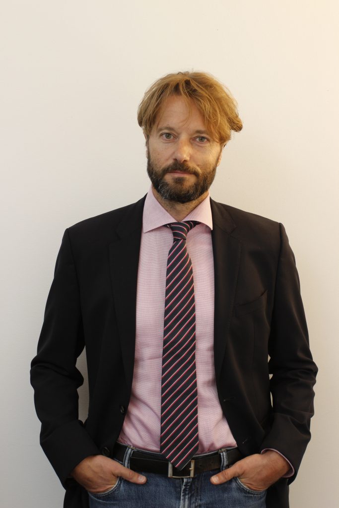 Prof. Dr. Simon Loertscher